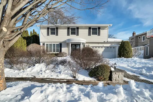 20 Sagamore Way S, Jericho, NY 11753