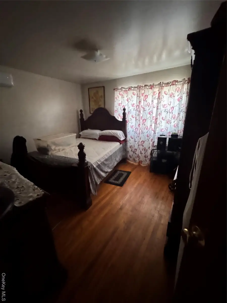 1427 Needham Avenue, Bronx, NY 10469 - Image #2