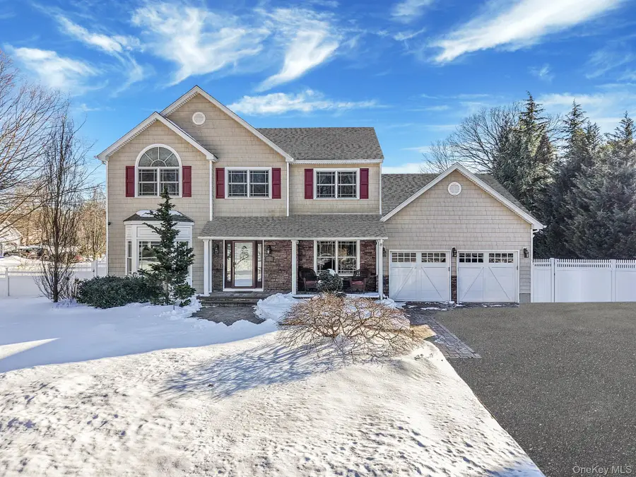 24 Embassy Road, Selden, NY 11784 - Image #2