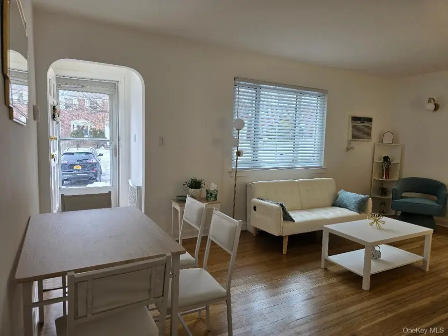 7019 261st Street #122E6, Glen Oaks, NY 11004 - #3