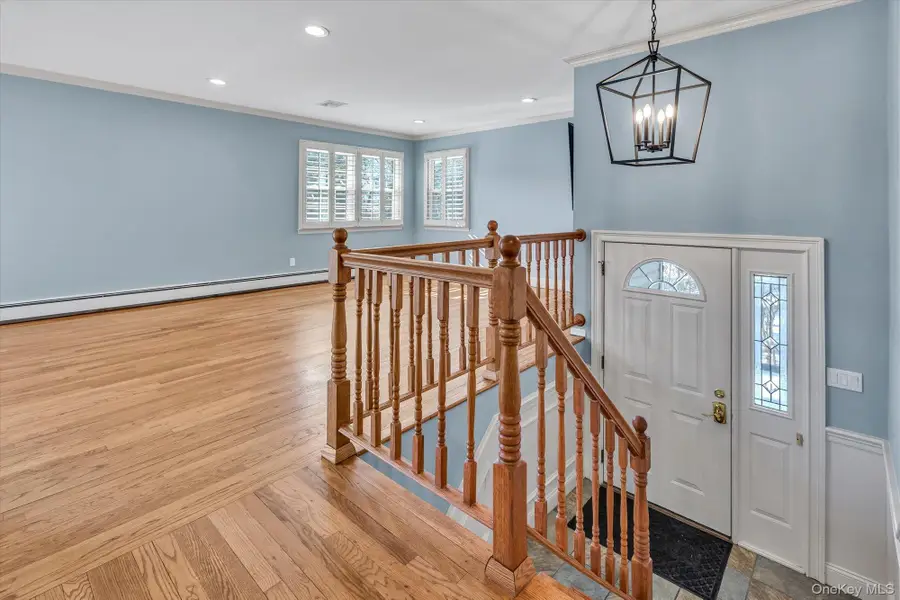 55 Hillside Avenue, Huntington, NY 11743 - #3