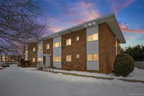 355 Route 111 #23, Smithtown, NY 11787