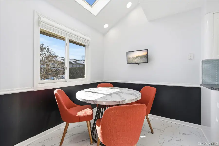 201 Poplar Court #201, Wantagh, NY 11793 - #3