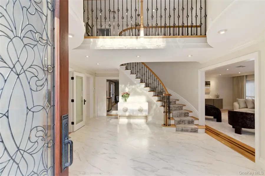 8 Brookville Lane S, Brookville, NY 11545 - #3