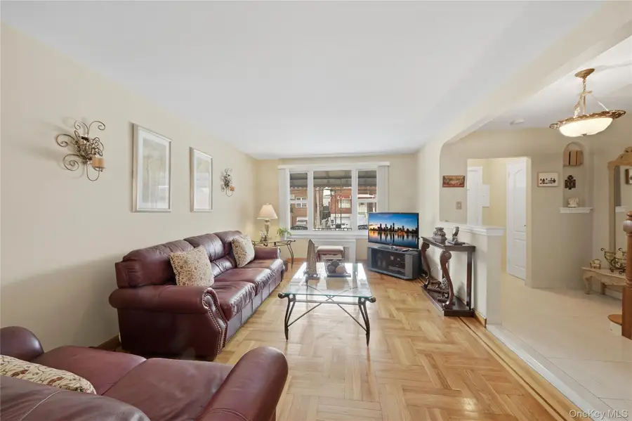 2429 Young Avenue, Bronx, NY 10461 - #2