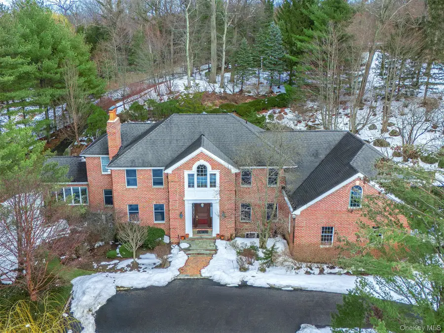 18 Harriman Drive, Port Washington, NY 11050 - #3