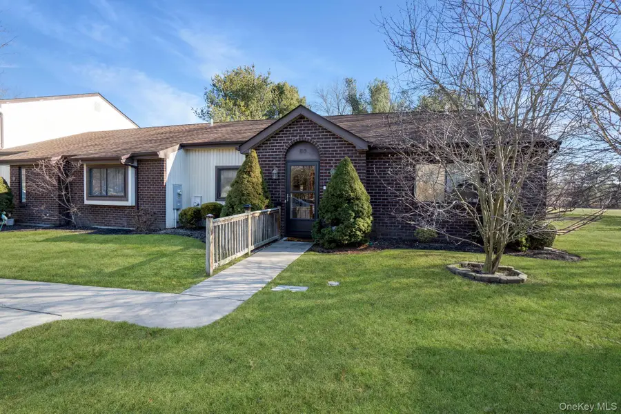 36 Blue Point Road E, Holtsville, NY 11742 - #2