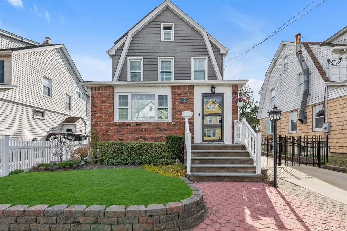 17 Everett Street, Lynbrook, NY 11563 - #1