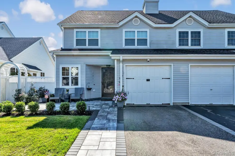 60 Herrels Circle, Melville, NY 11747 - #2