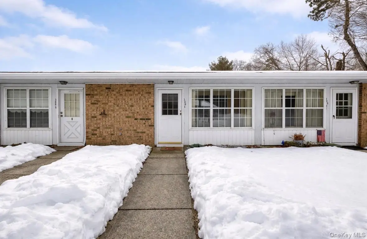 306 Torquay Court #E, Ridge, NY 11961 - #1