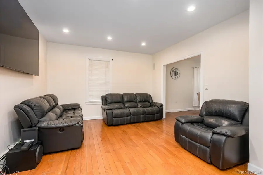 34 S Front Street, Farmingdale, NY 11735 - #3