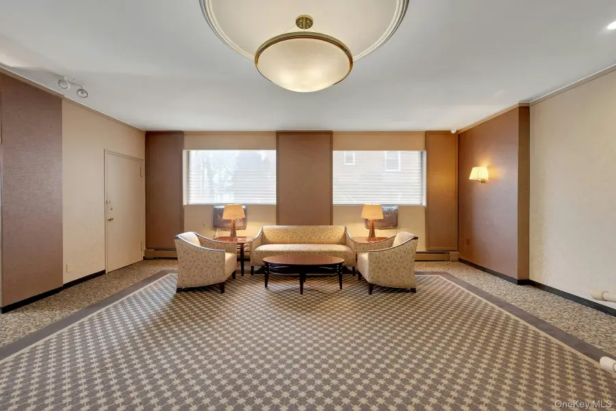 100 E Hartsdale Avenue #MiE, Hartsdale, NY 10530 - #3