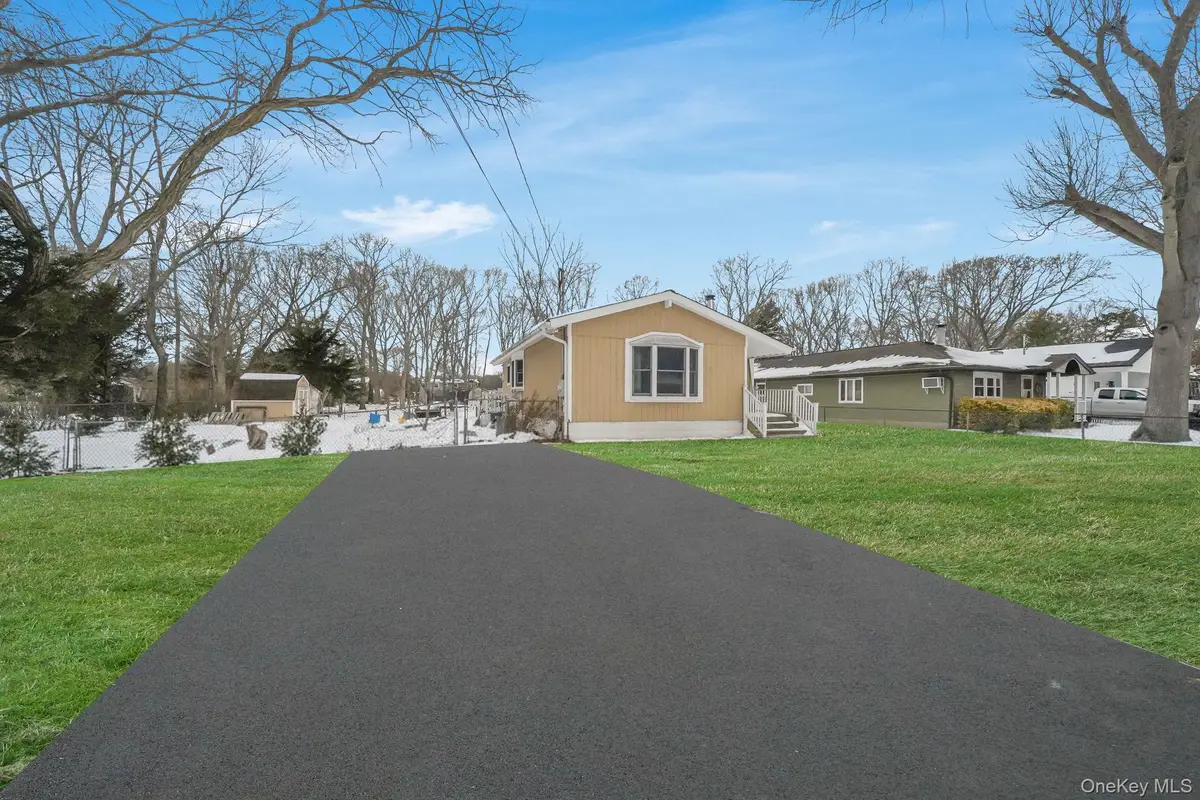 71 Oak Avenue, Shirley, NY 11967 - #1