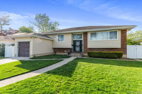 847 Oliver Avenue, North Woodmere, NY 11581