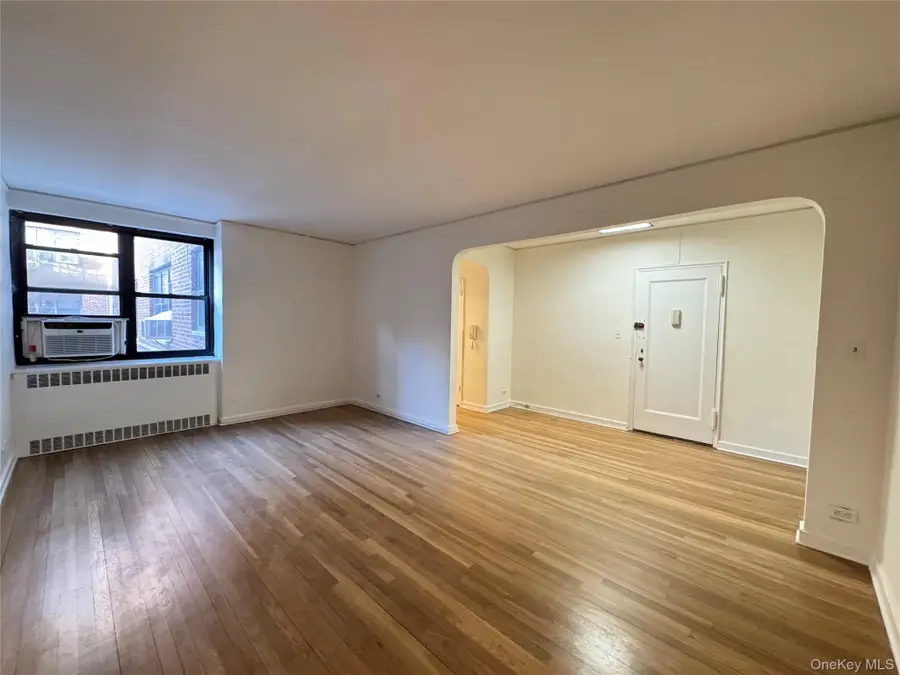 6735 Yellowstone Boulevard #3R, Forest Hills, NY 11375 - #2