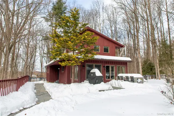 37 Williams Road, Red Hook, NY 12571