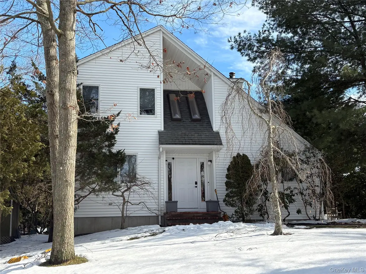 3 Vine Street, Hampton Bays, NY 11946 - #1