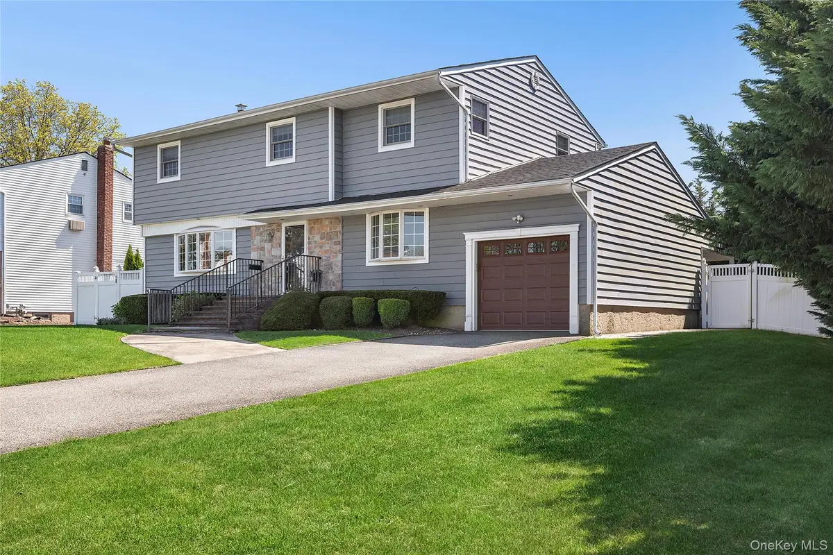 41 Evelyn Drive, Bethpage, NY 11714 - #1