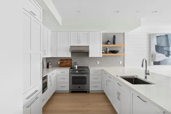 123 Sterling Avenue #4, Greenport, NY 11944