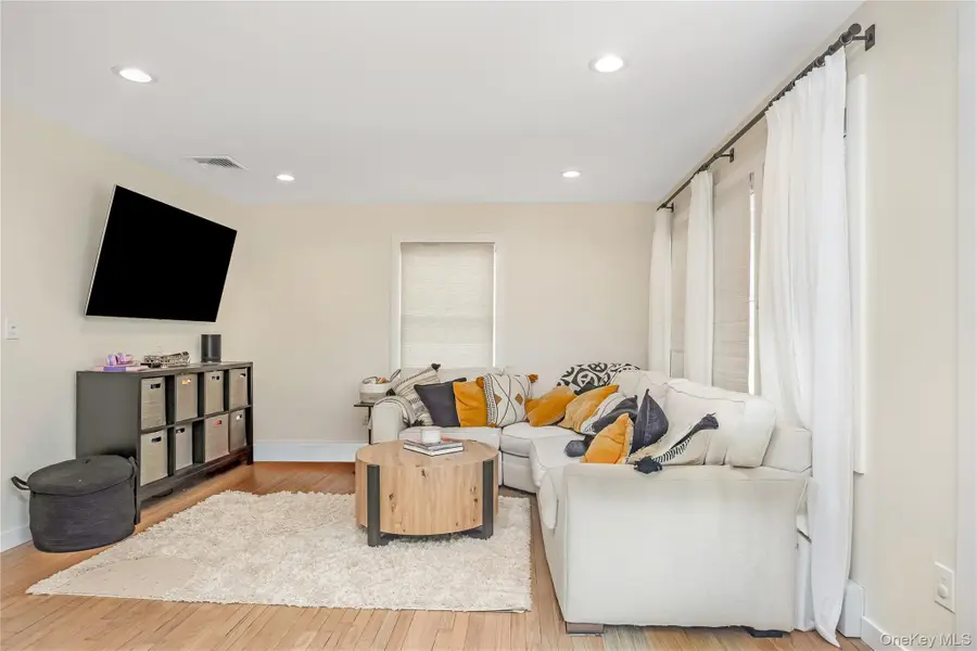 48 Mckinley Street, Massapequa Park, NY 11762 - #3