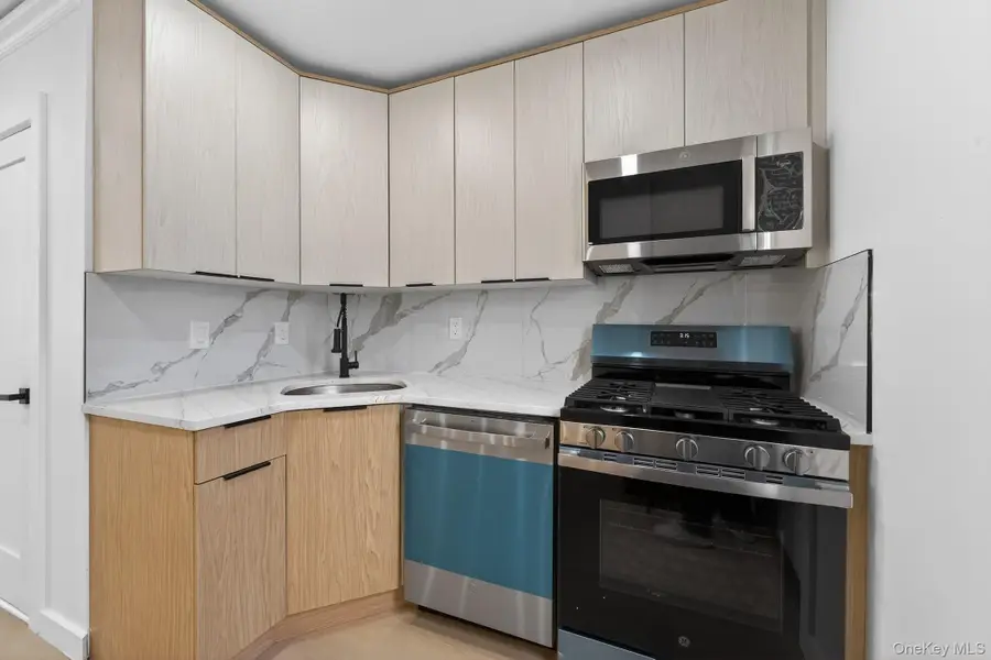 114-25 200 Street, Saint Albans, NY 11412 - #3