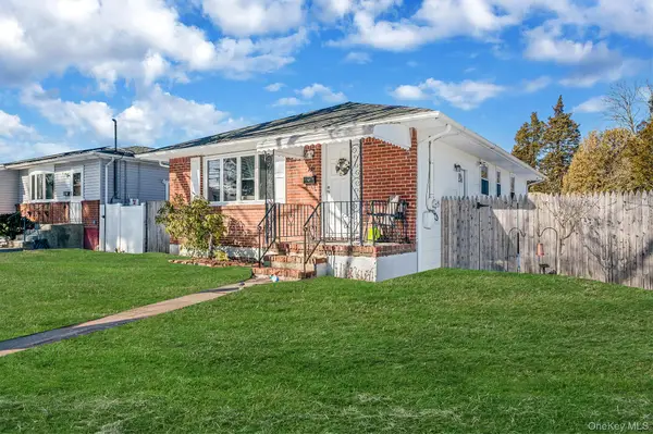 221 Amsterdam Avenue, West Babylon, NY 11704