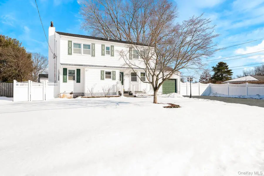 2907 Rhode Island Avenue, Medford, NY 11763 - #3