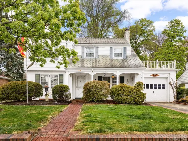 43 Macdonald Street, Hempstead, NY 11550