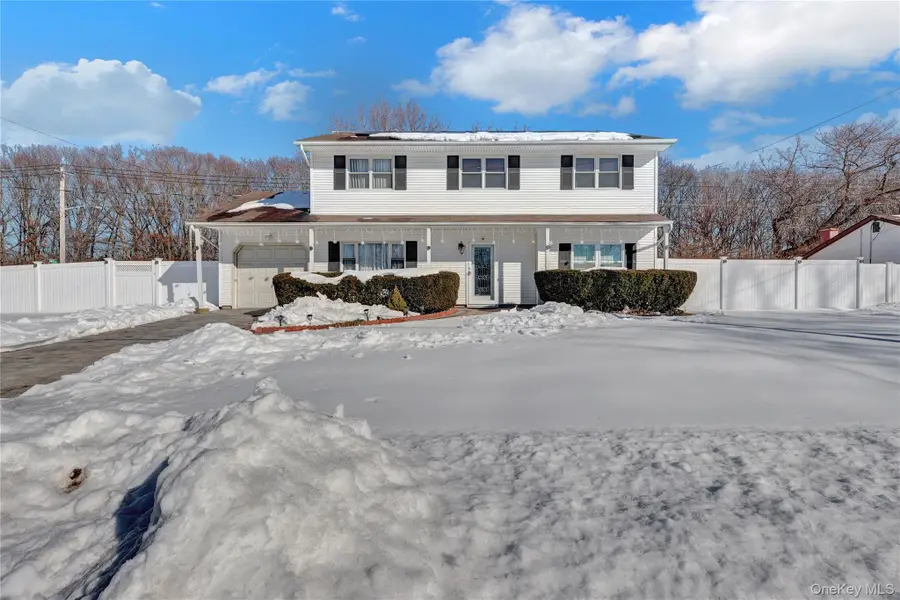 47 Bellwood Avenue, South Setauket, NY 11720 - #3