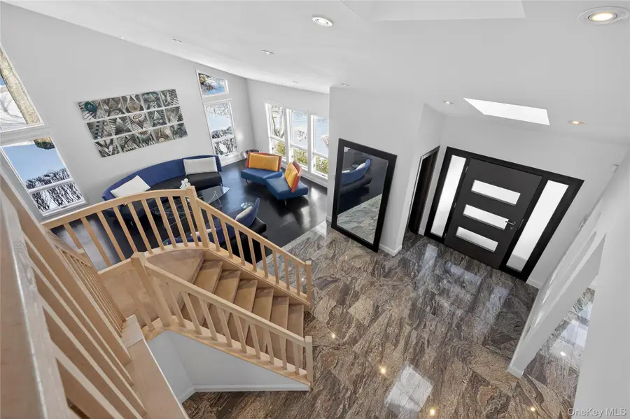 48 Westwood Court, Woodbury, NY 11797 - #3