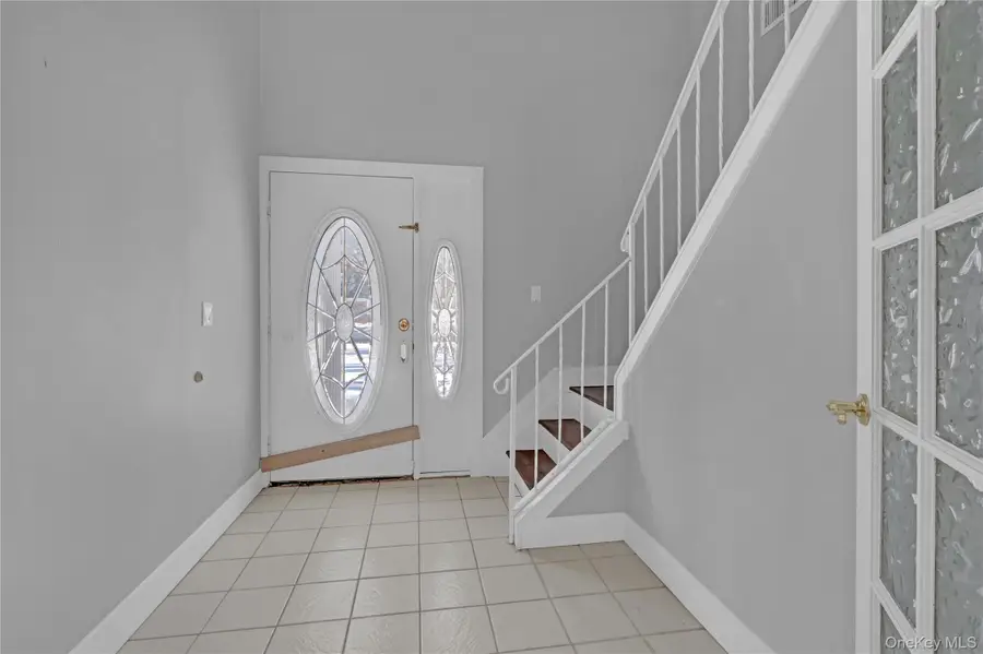 1 Domino Way, Mount Sinai, NY 11766 - #2