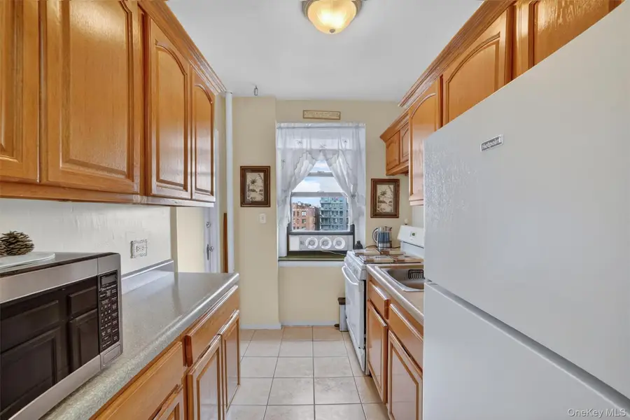 2962 Decatur Avenue #5th Floor, Bronx, NY 10458 - #3