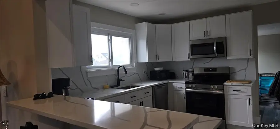 19 Kent Drive, Shirley, NY 11967 - #2