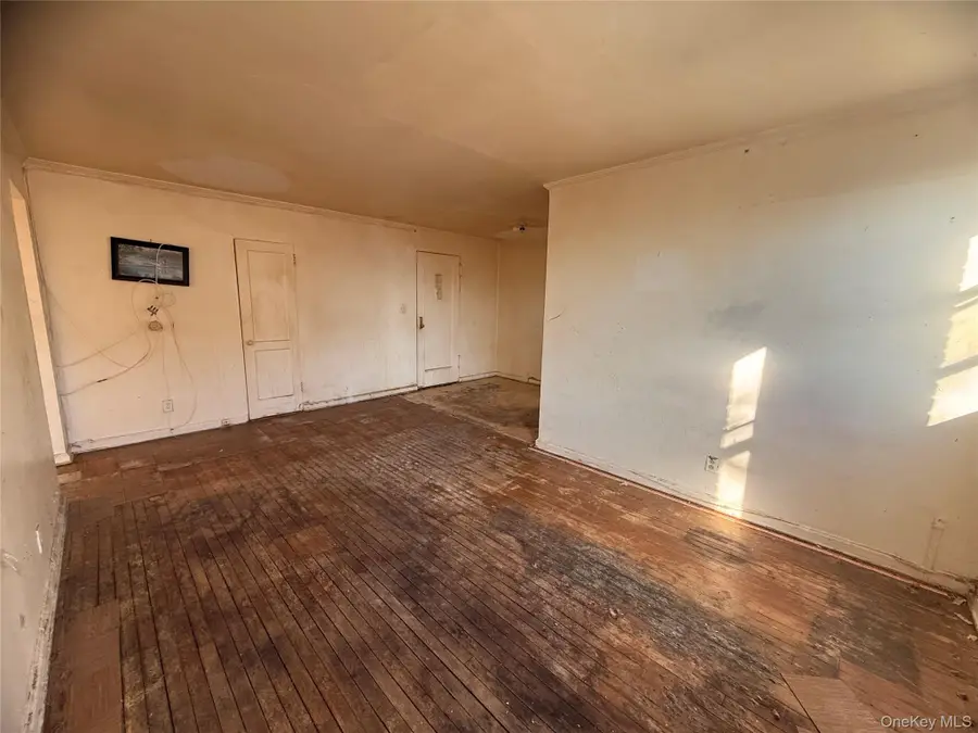 47-22 215th Place #3D, Bayside, NY 11361 - #3