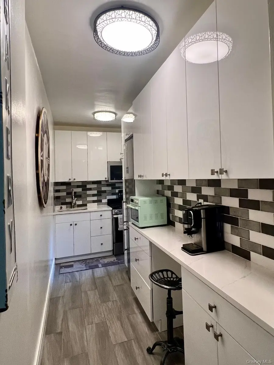 6863 108th Street #2F, Forest Hills, NY 11375 - #2