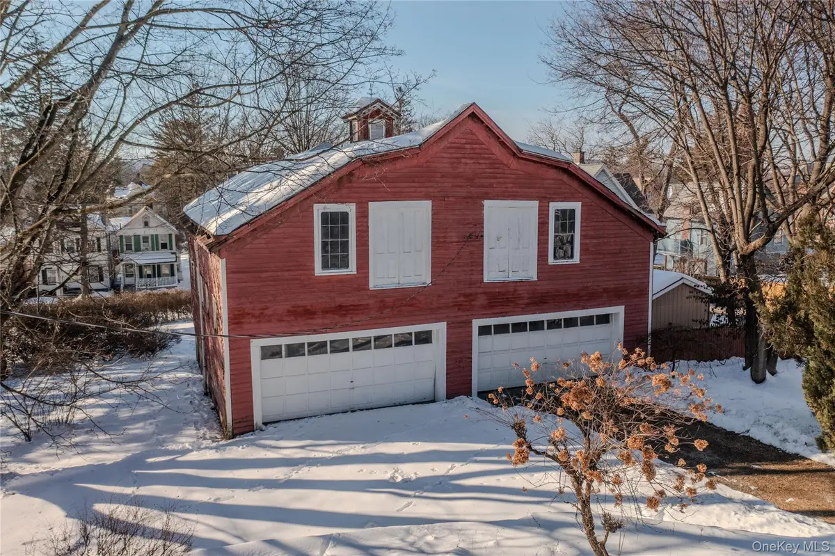 37 Carroll Street, Poughkeepsie, NY 12601 - #1