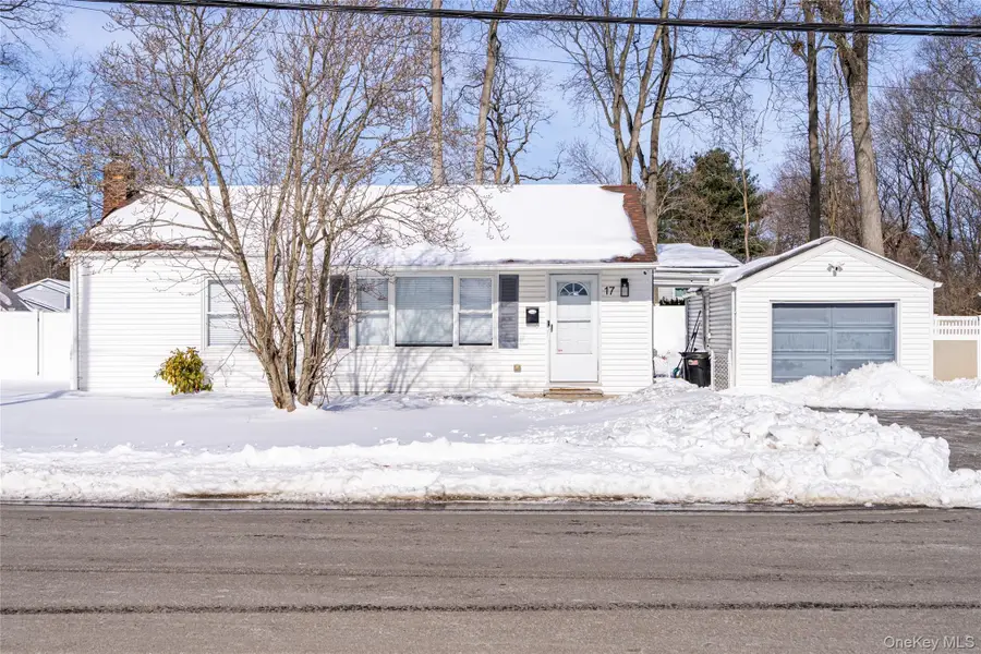 17 Armell Street, Huntington Station, NY 11746 - #2