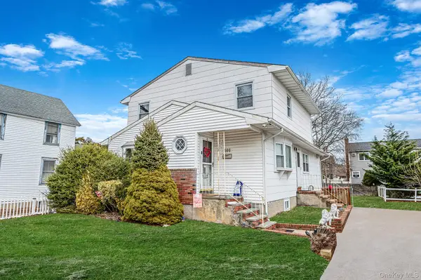 Address Withheld By Seller, Lindenhurst, NY 11757