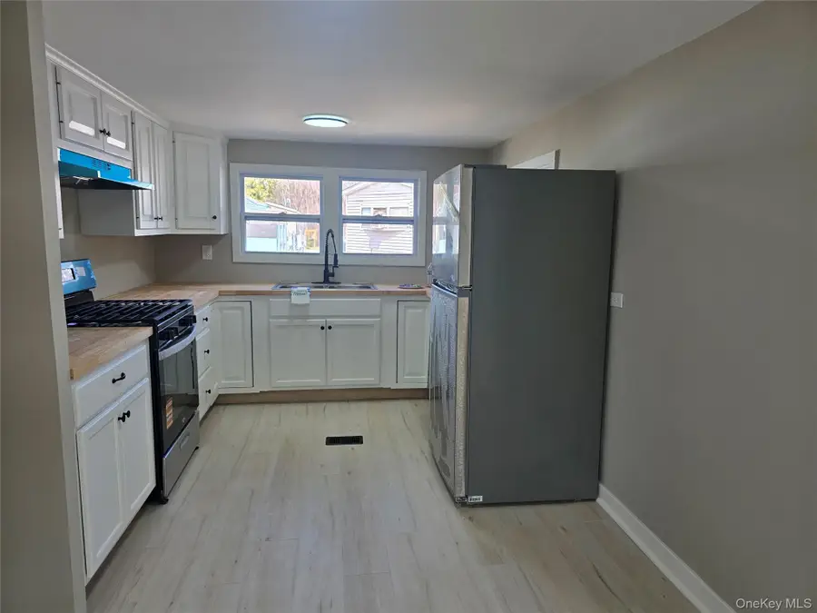 16 Jennifer Court, Poughkeepsie, NY 12601 - #3