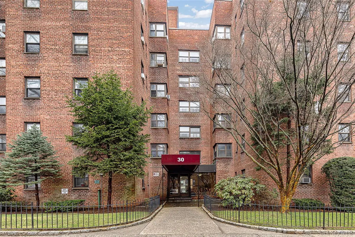 30 Fleetwood Avenue #2E, Mount Vernon, NY 10552 - #1