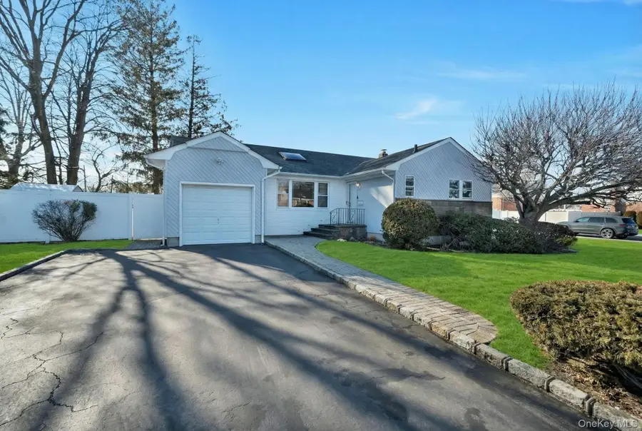 1 Stauber Drive, Plainview, NY 11803 - #2