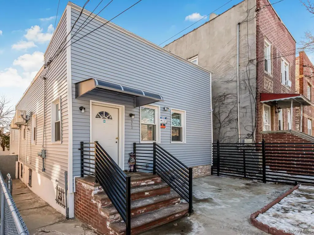 940 E 212th Street, Bronx, NY 10469 - #1