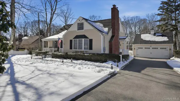 94 Fairview Avenue, Bayport, NY 11705