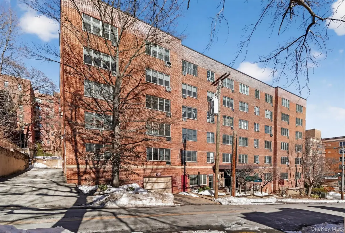 25 Franklin Avenue #2K, White Plains, NY 10601 - #1
