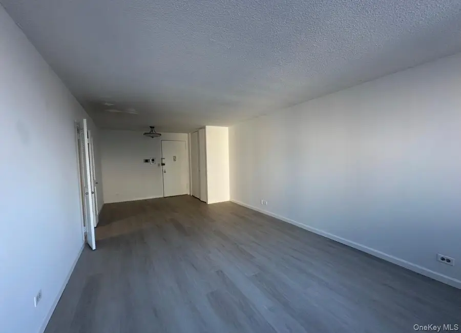 1 Bay Club Drive #7G, Bayside, NY 11360 - #3