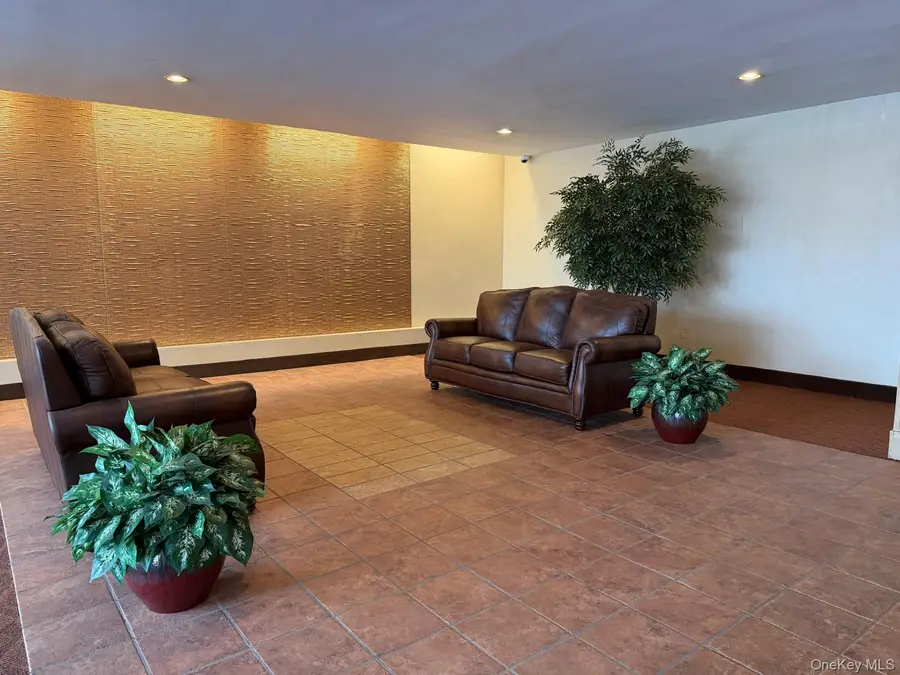 490 Atlantic Avenue #115, East Rockaway, NY 11518 - #3