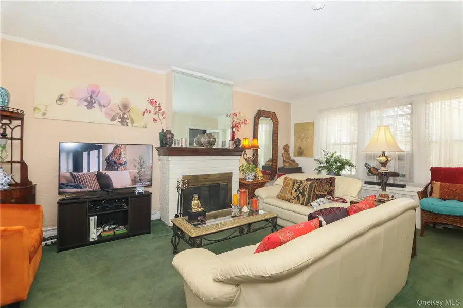 2555 Westervelt Avenue, Bronx, NY 10469 - #3