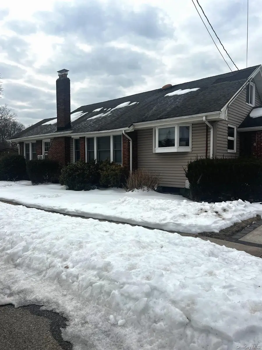 661 Saint Lukes Place, Baldwin, NY 11510 - #3