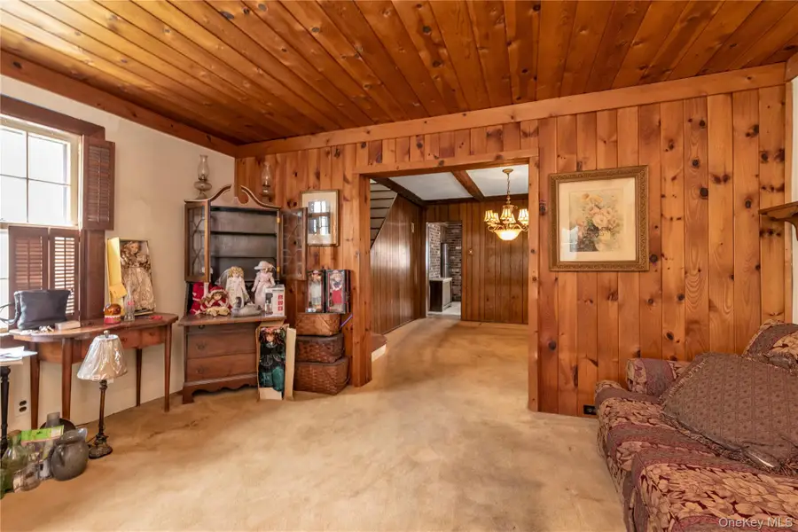 30 Putnam Avenue, Lynbrook, NY 11563 - #3