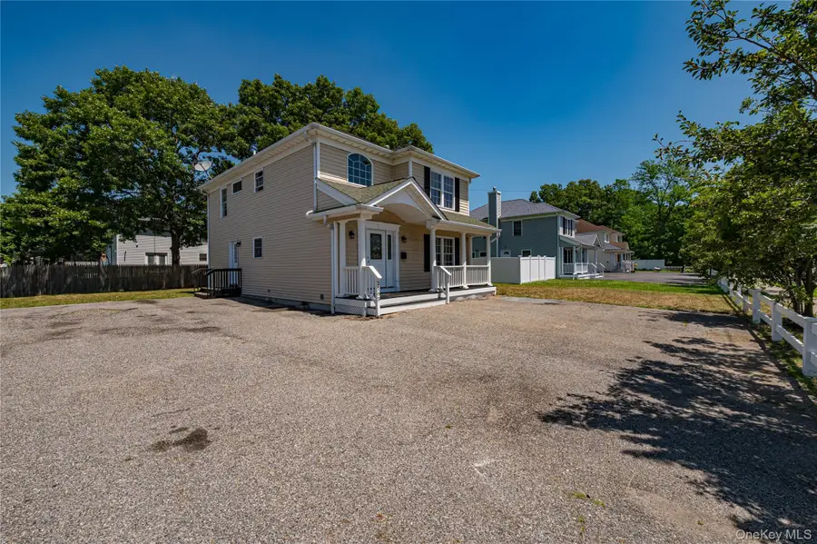 2163 Sunrise Highway, Islip, NY 11751 - #3